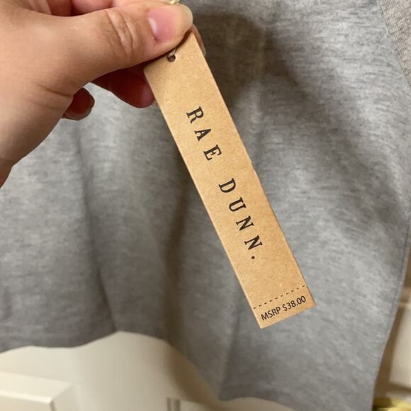 Rae Dunn "Girl Boss" posh boss Gray T-Shirt S NWT - Picture 6 of 6